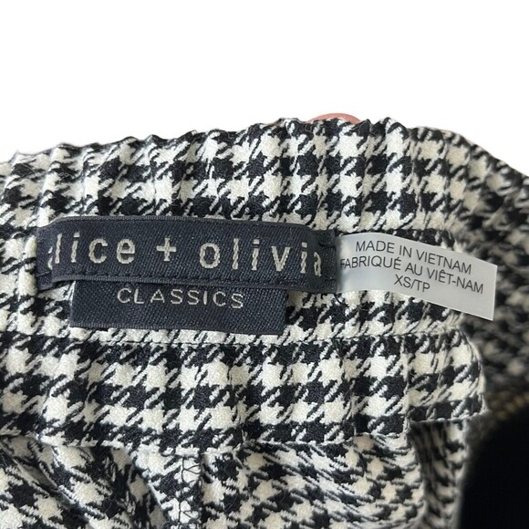 Welcome to my closet! - Picture 10 of 12